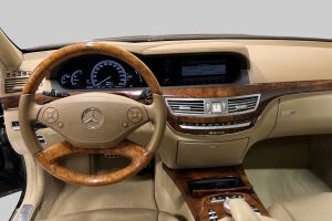 Mercedes-Benz S esikatselu 11