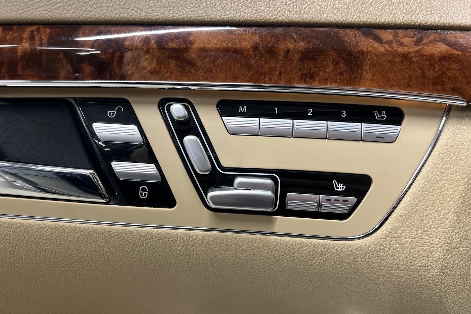 Mercedes-Benz S iso kuva 21