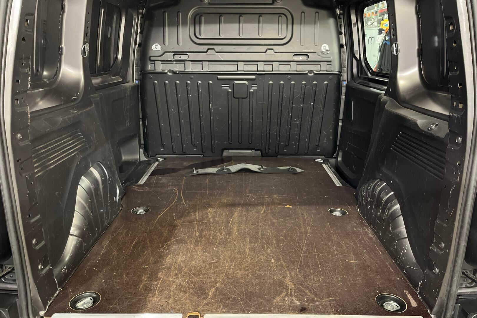 Opel Combo iso kuva 11