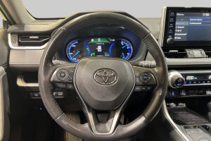 Toyota RAV4 esikatselu 27