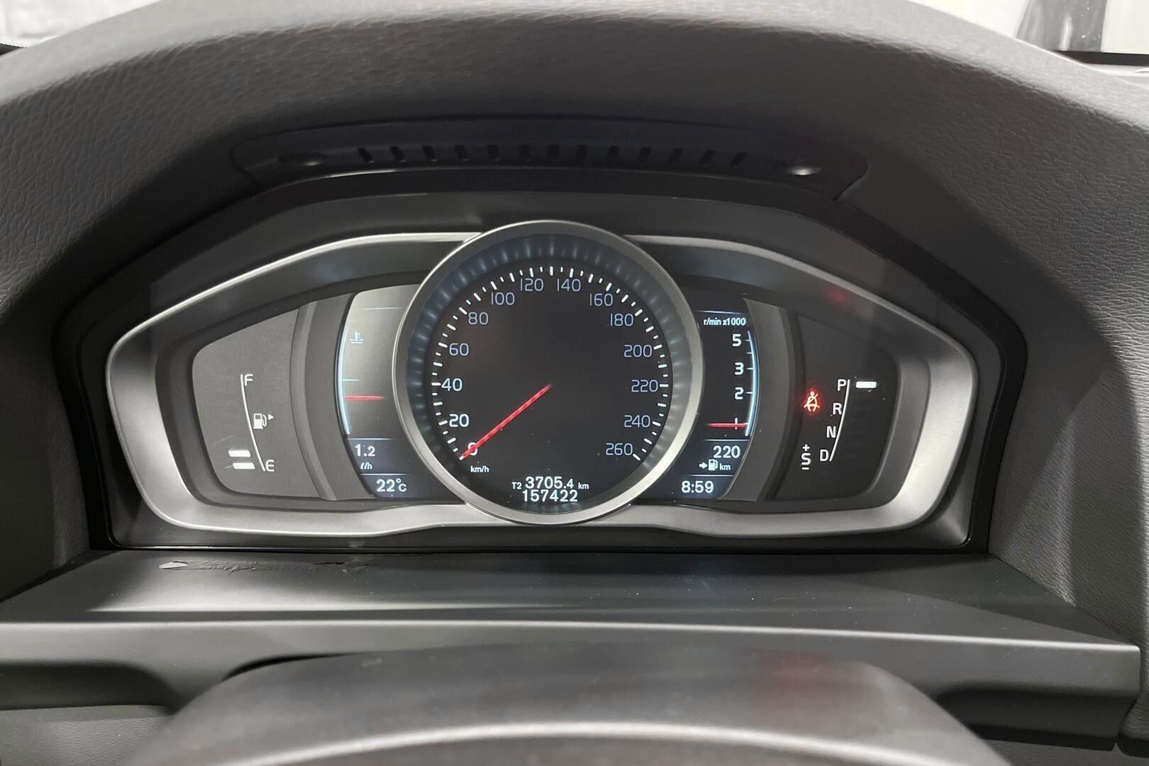 Volvo V60 iso kuva 12