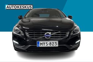 Volvo V60 esikatselu 2