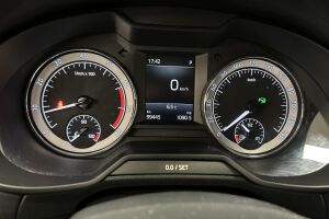 Skoda Octavia esikatselu 13