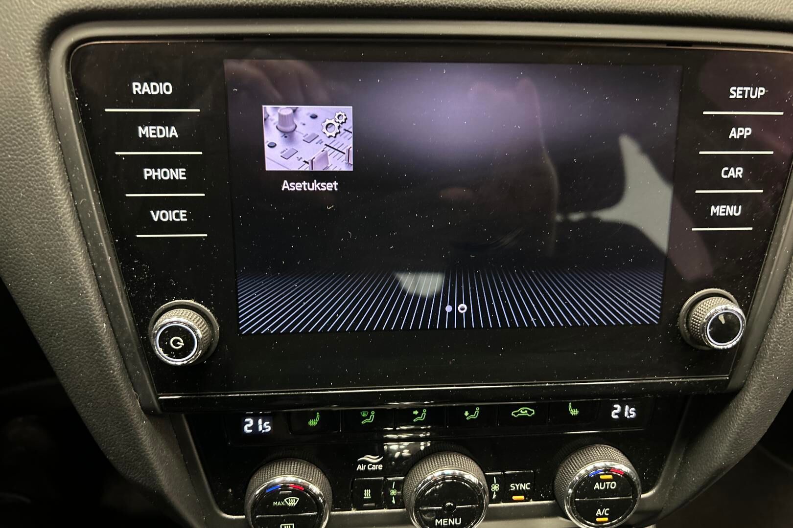 Skoda Octavia iso kuva 17