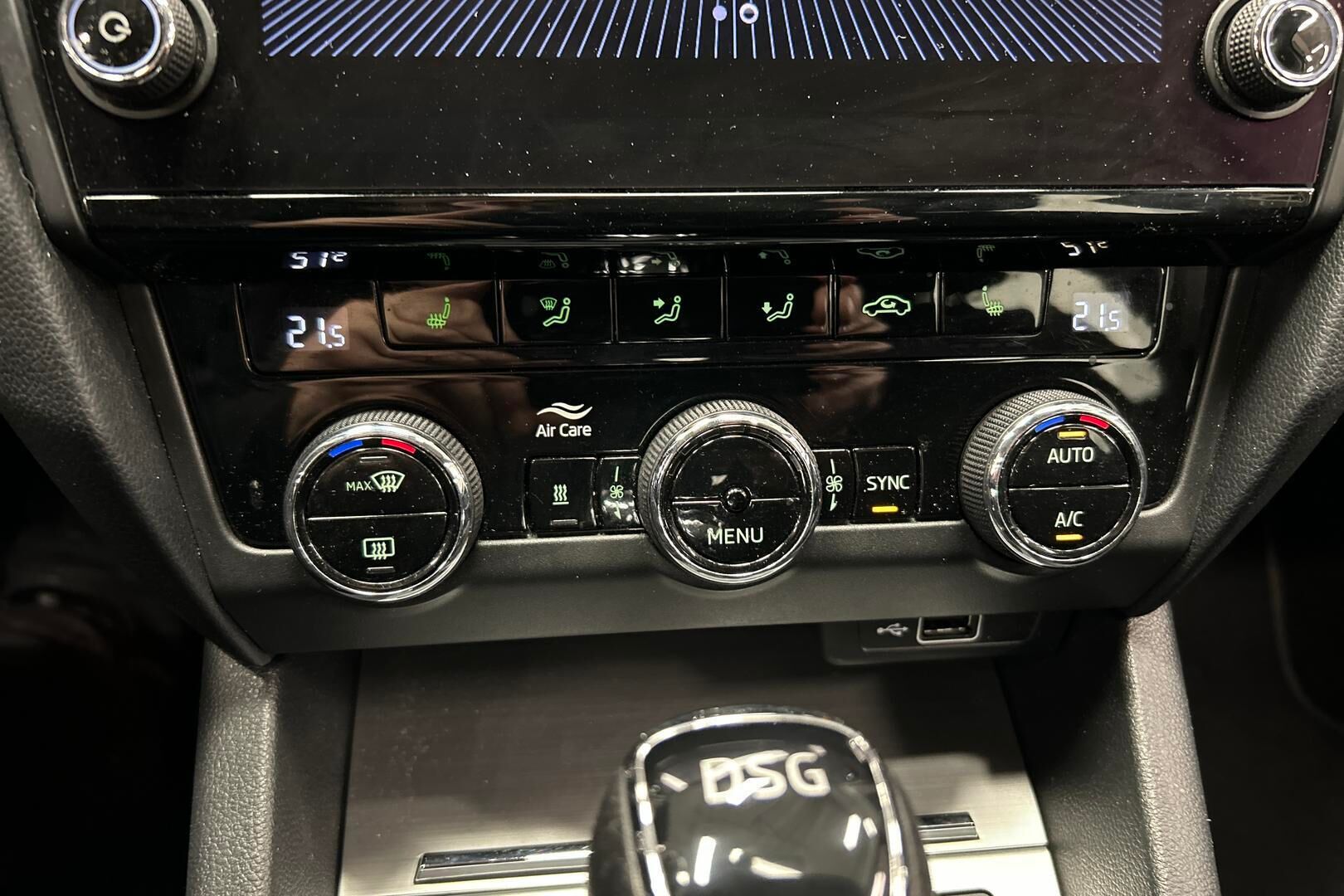 Skoda Octavia iso kuva 18