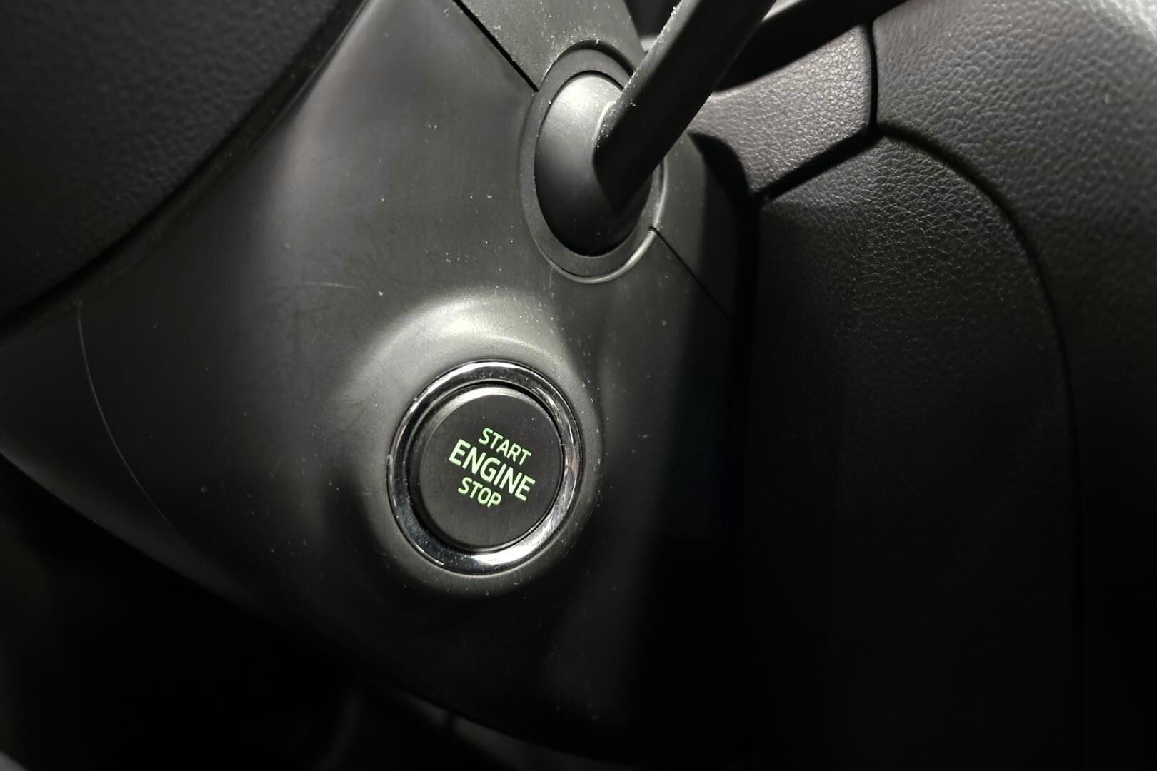 Skoda Octavia iso kuva 22