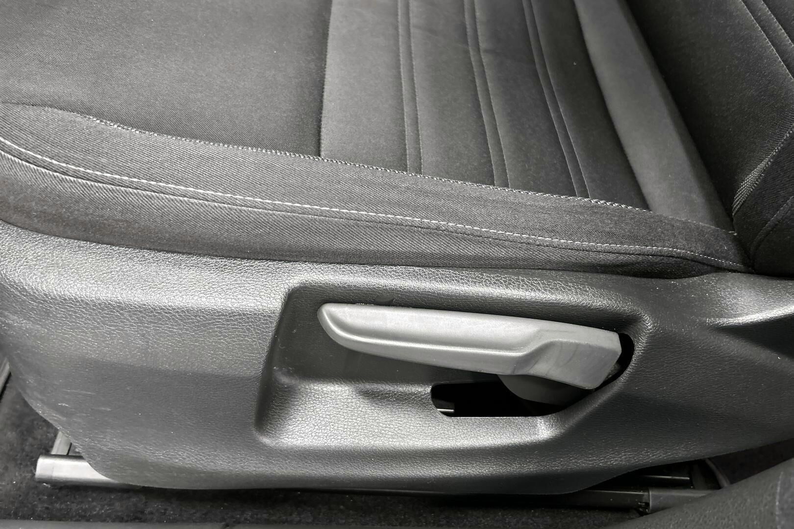 Skoda Octavia iso kuva 27