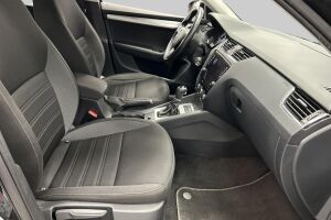 Skoda Octavia esikatselu 28