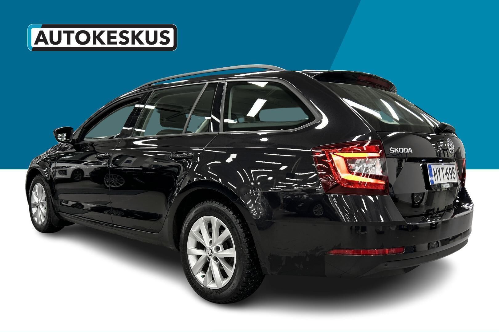 Skoda Octavia iso kuva 7