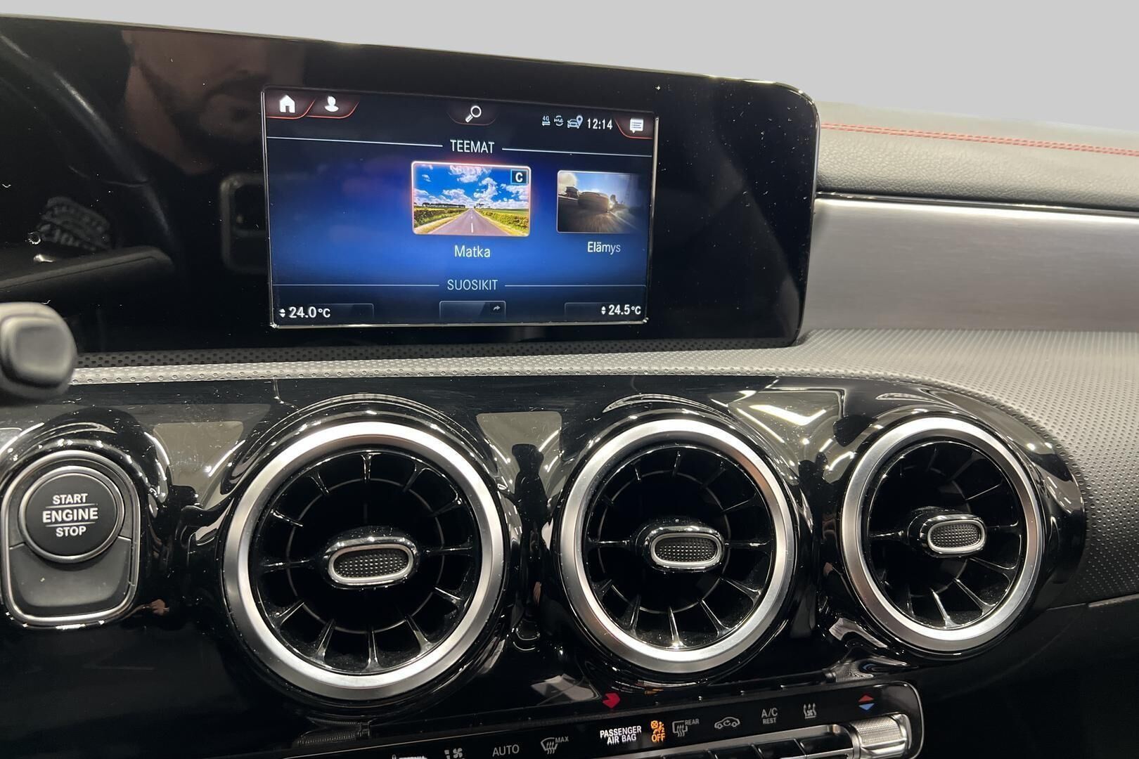 Mercedes-Benz CLA iso kuva 28