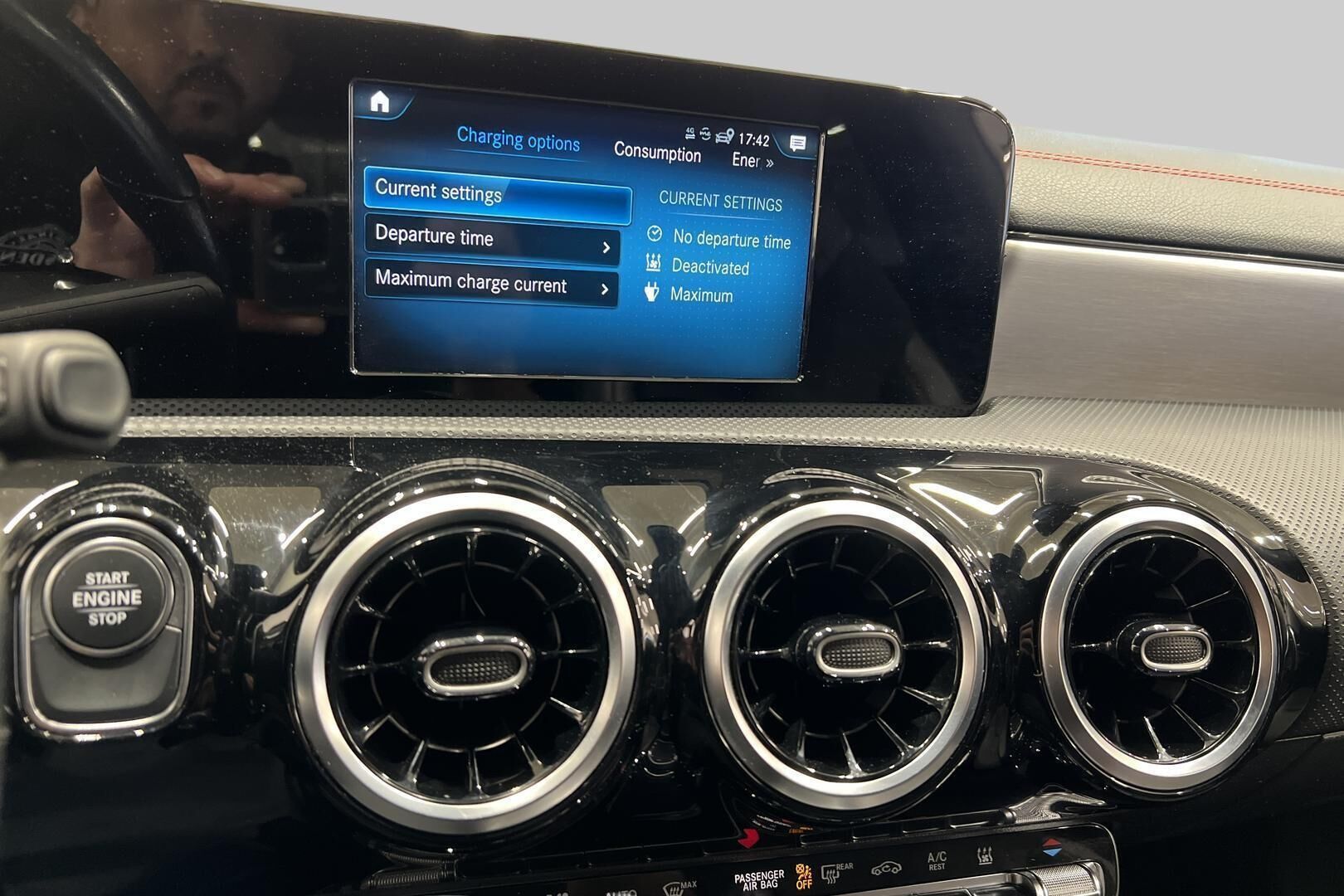 Mercedes-Benz CLA iso kuva 21