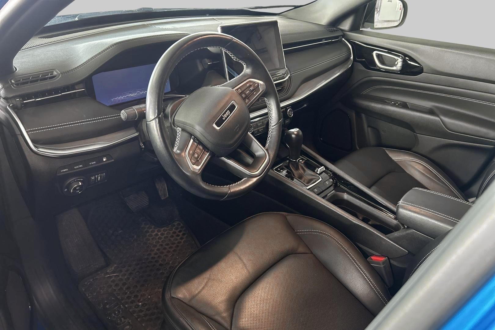 Jeep Compass iso kuva 2