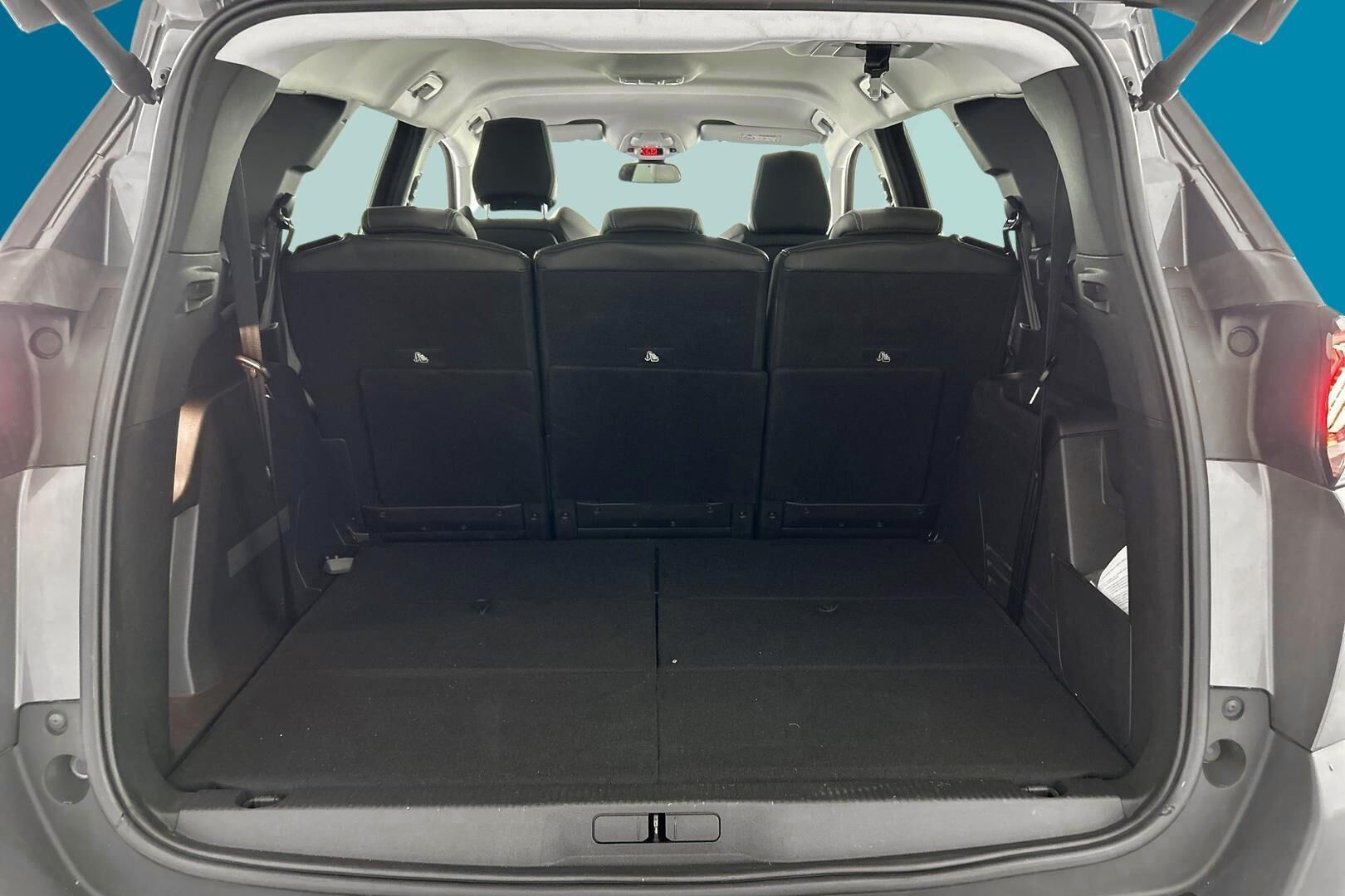Peugeot 5008 iso kuva 11