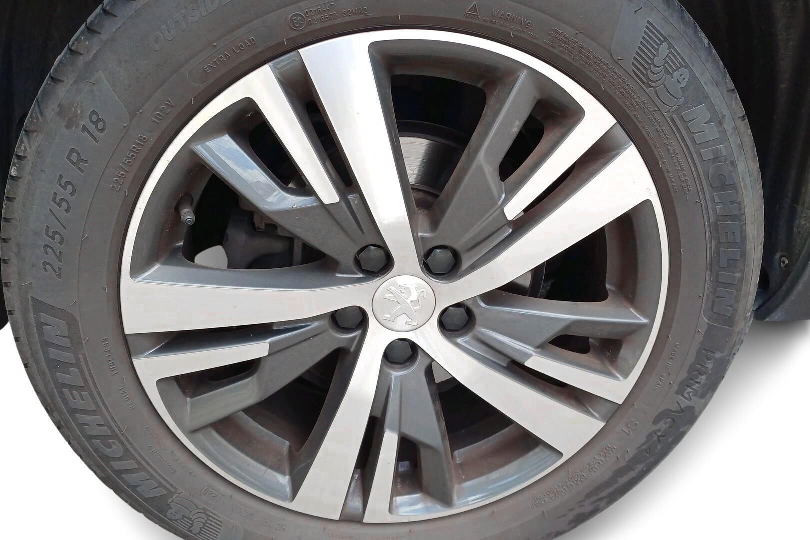 Peugeot 5008 iso kuva 13