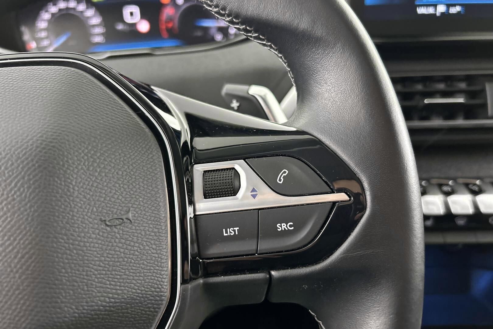 Peugeot 5008 iso kuva 16