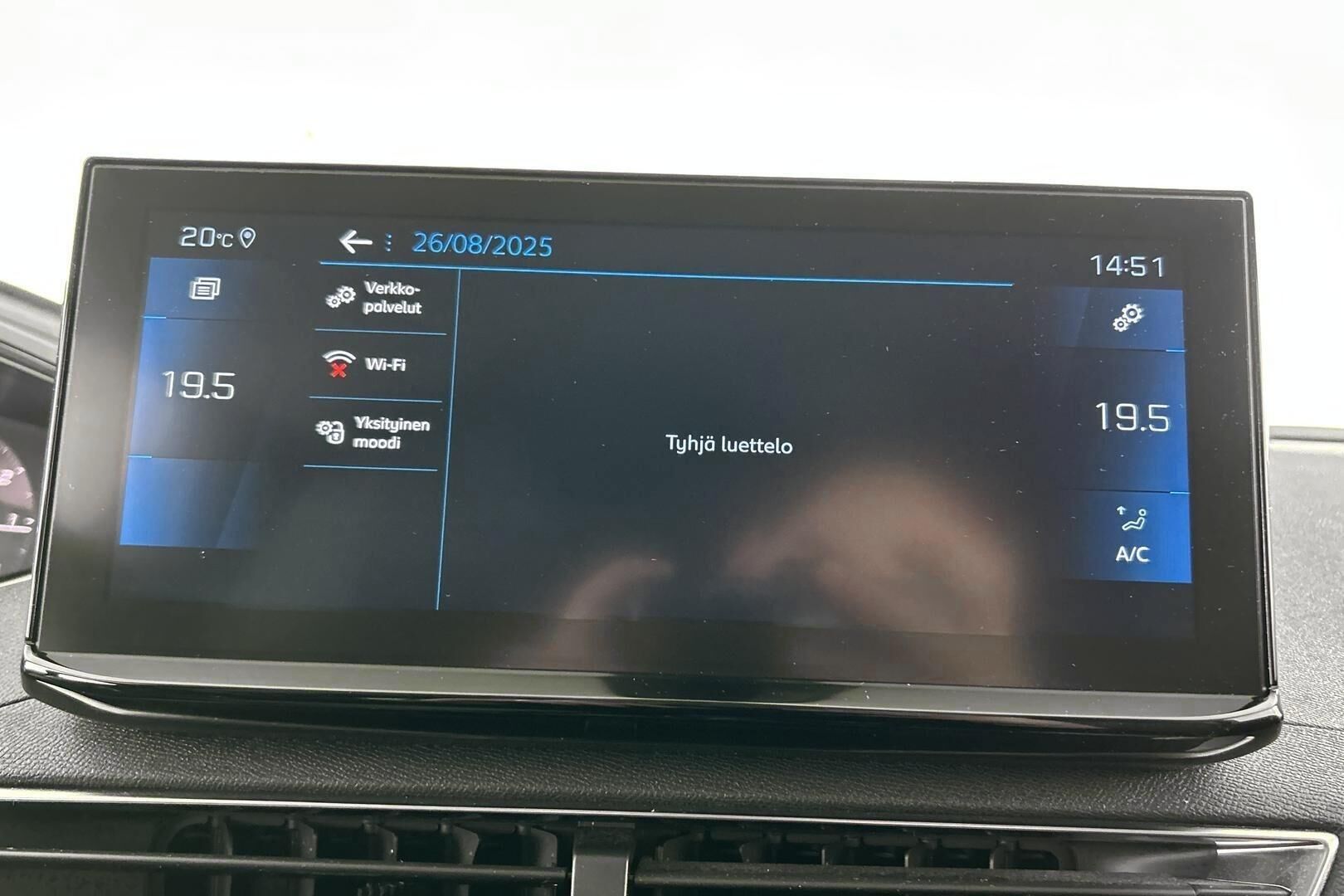 Peugeot 5008 iso kuva 23