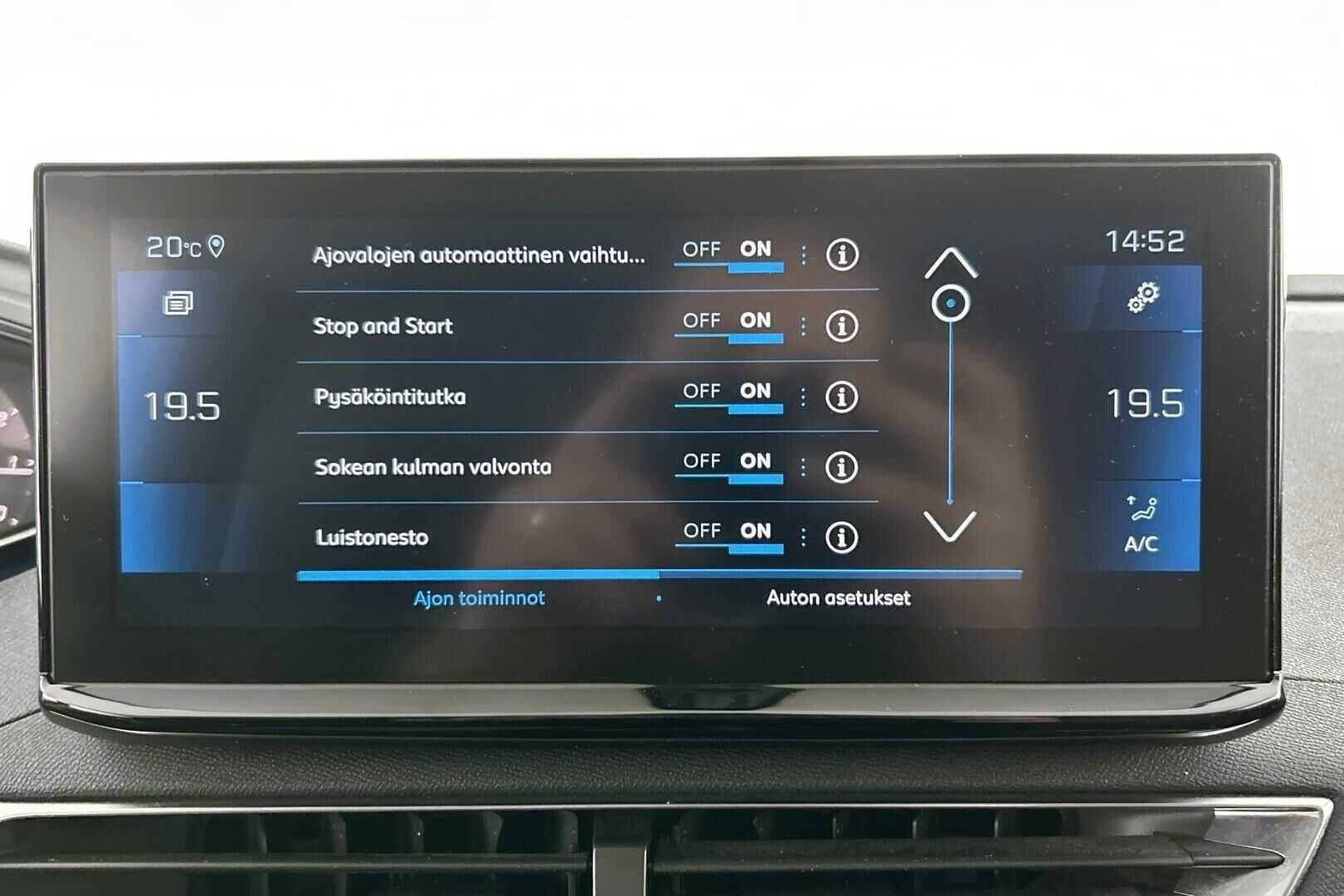 Peugeot 5008 iso kuva 26