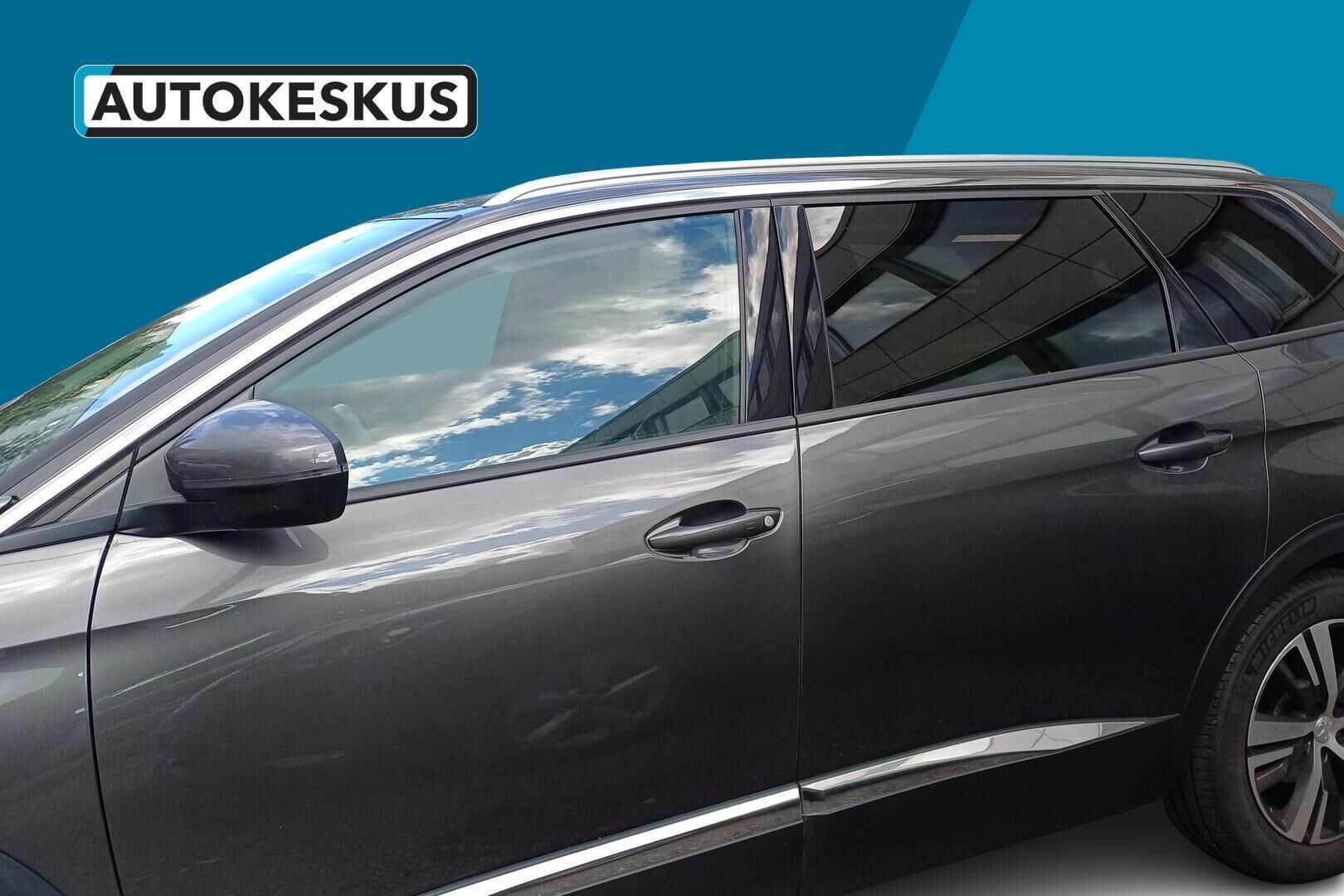 Peugeot 5008 iso kuva 8