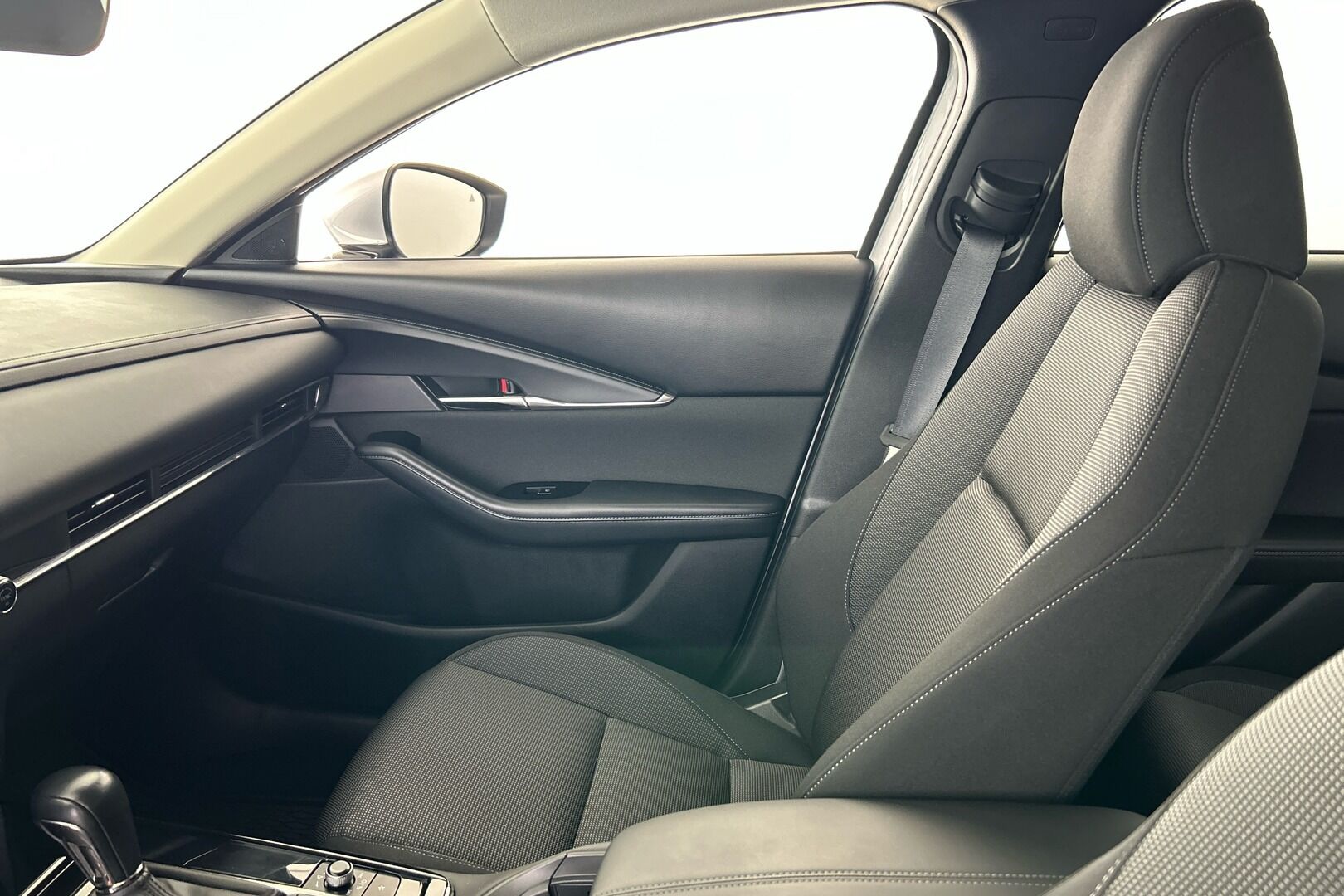 Mazda CX-30 iso kuva 20