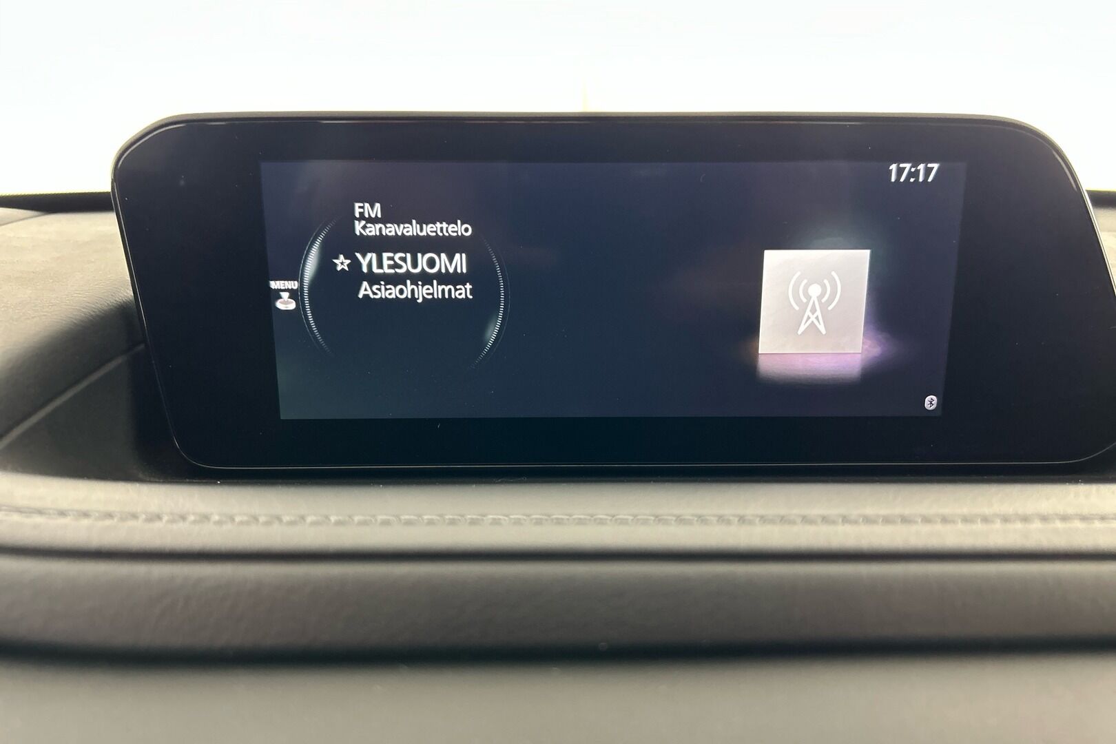 Mazda CX-30 iso kuva 11