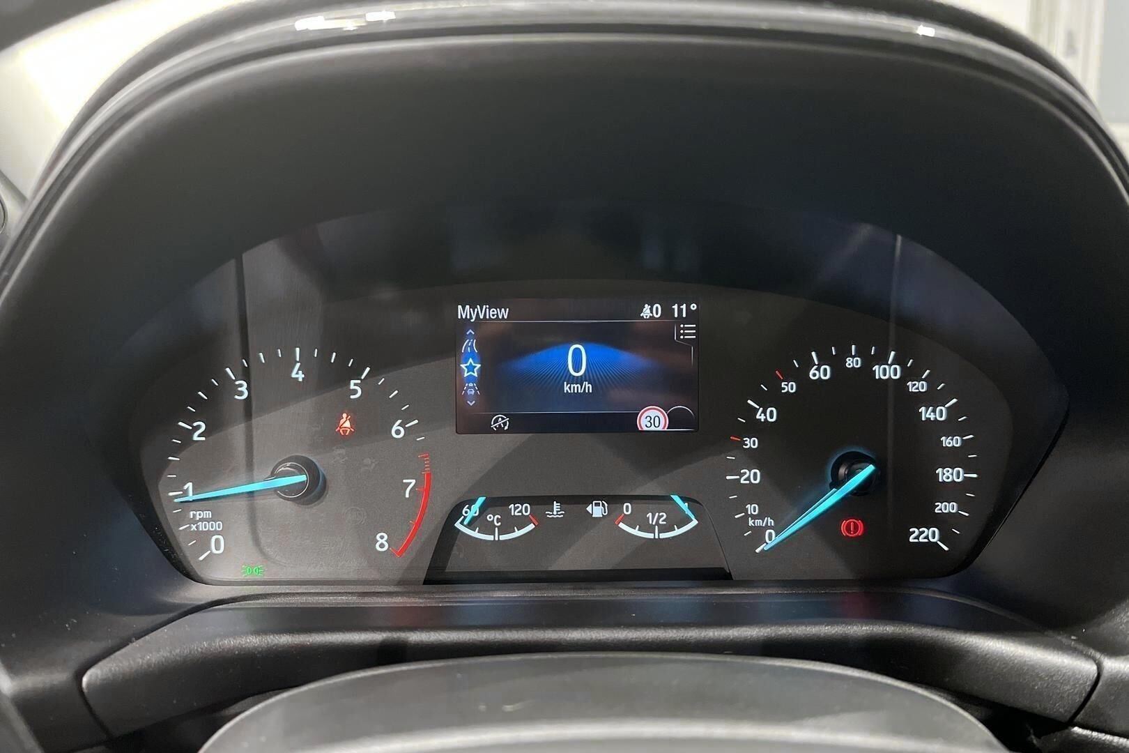 Ford Puma iso kuva 14