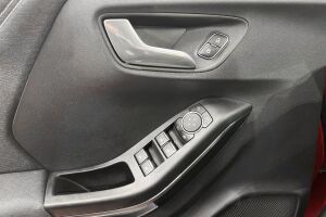 Ford Puma esikatselu 25