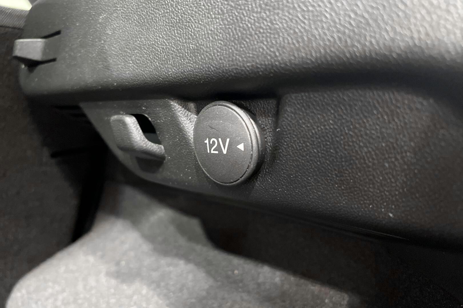 Ford Puma iso kuva 28