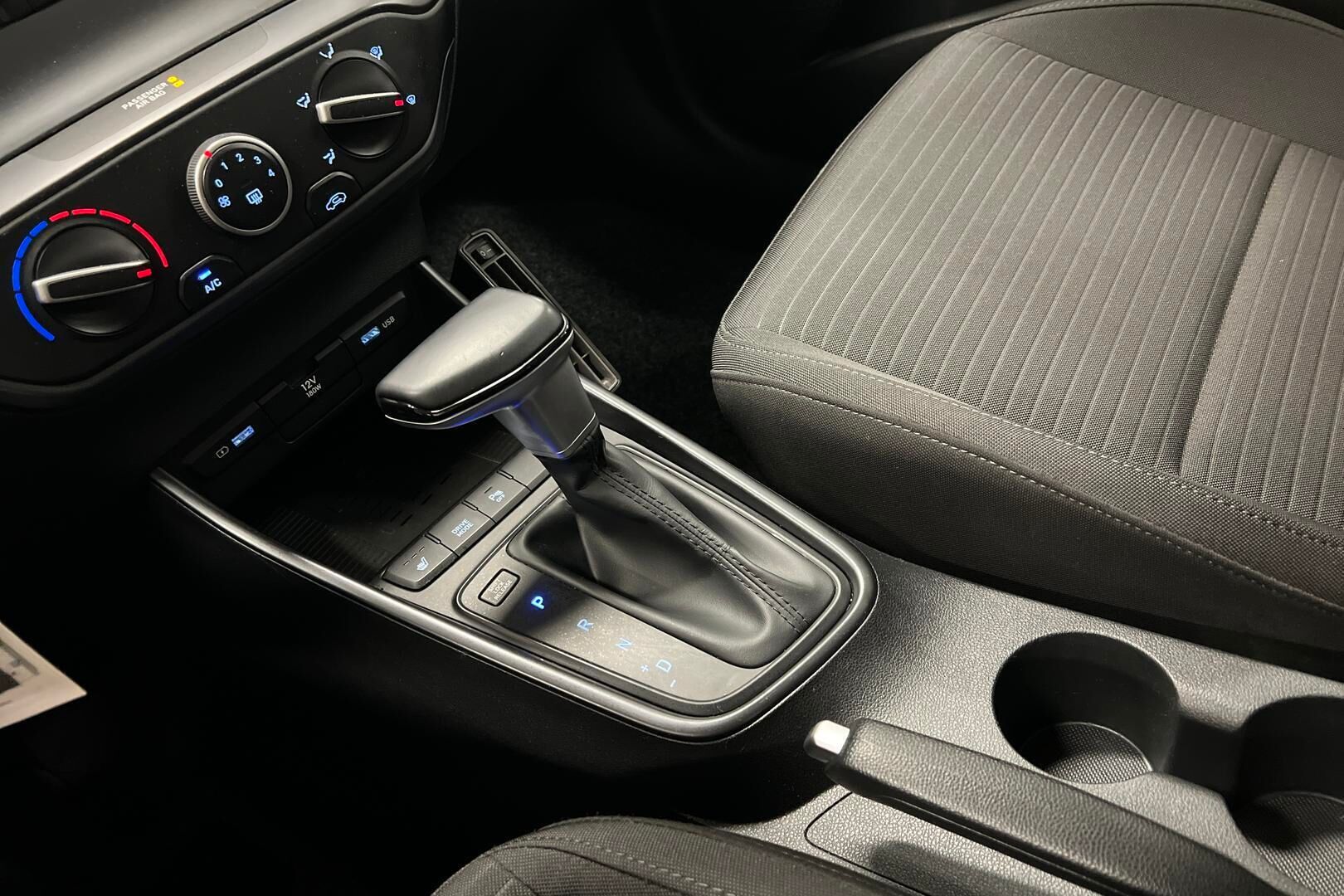 Hyundai i20 Hatchback iso kuva 11