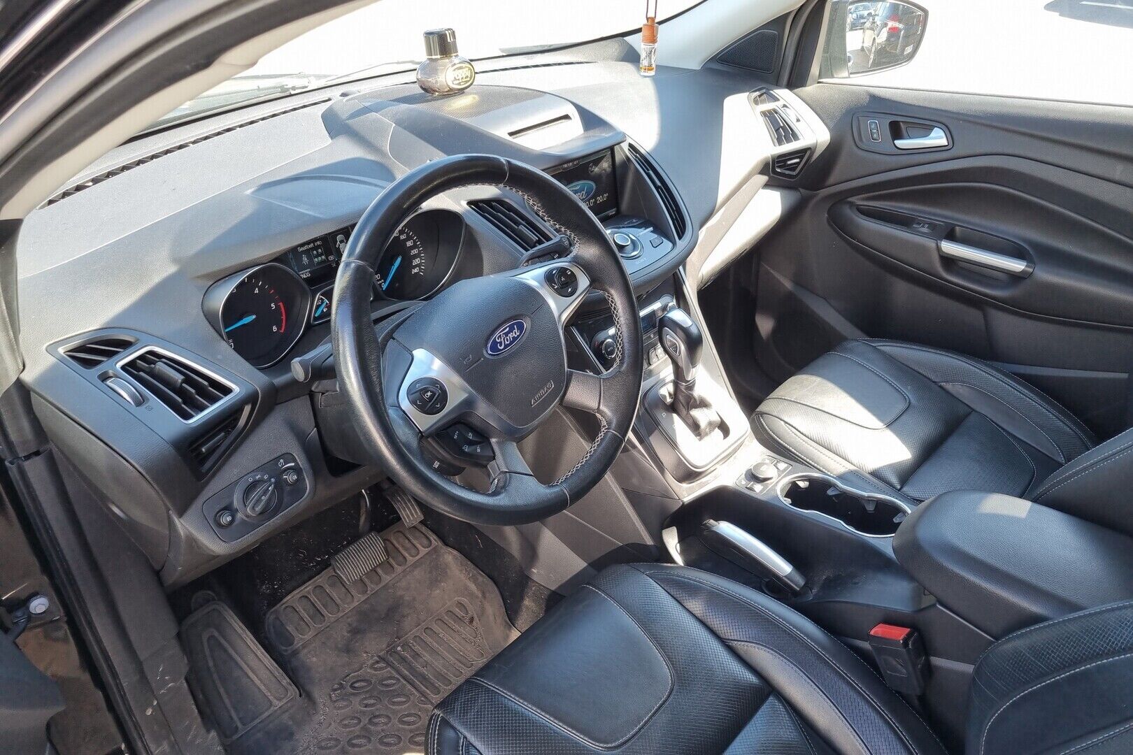 Ford Kuga iso kuva 1