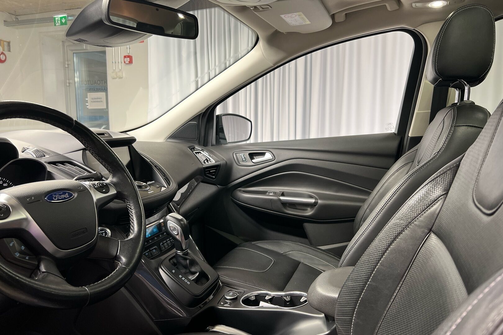 Ford Kuga iso kuva 7