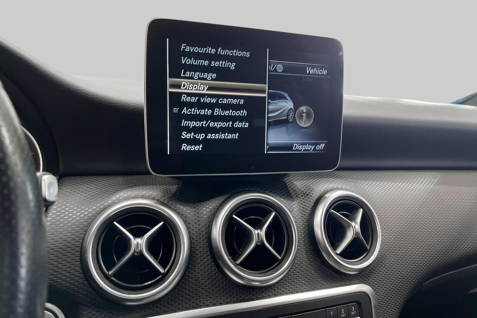 Mercedes-Benz A iso kuva 22