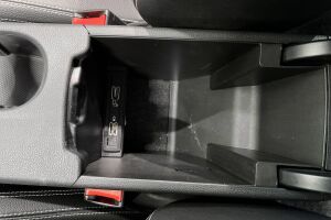 Mercedes-Benz A esikatselu 25