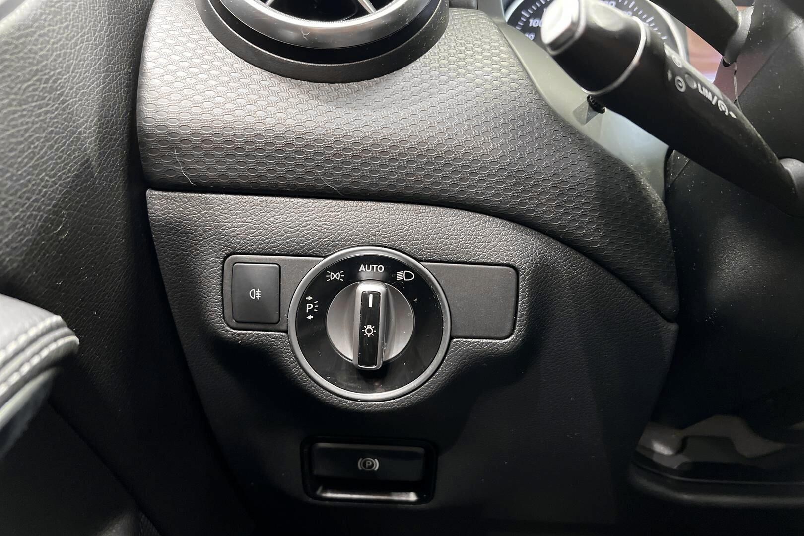 Mercedes-Benz A iso kuva 29
