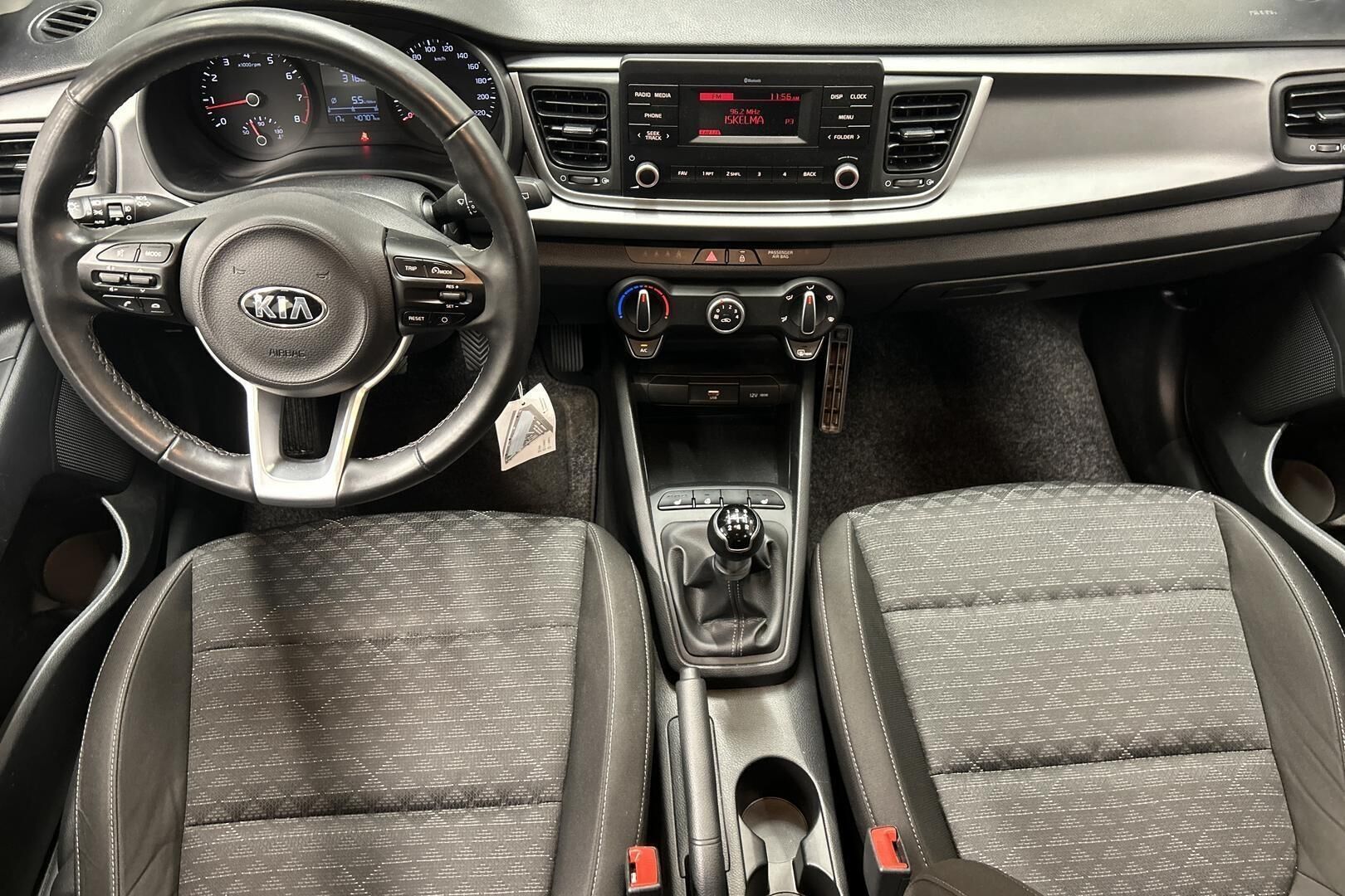 Kia Rio iso kuva 11