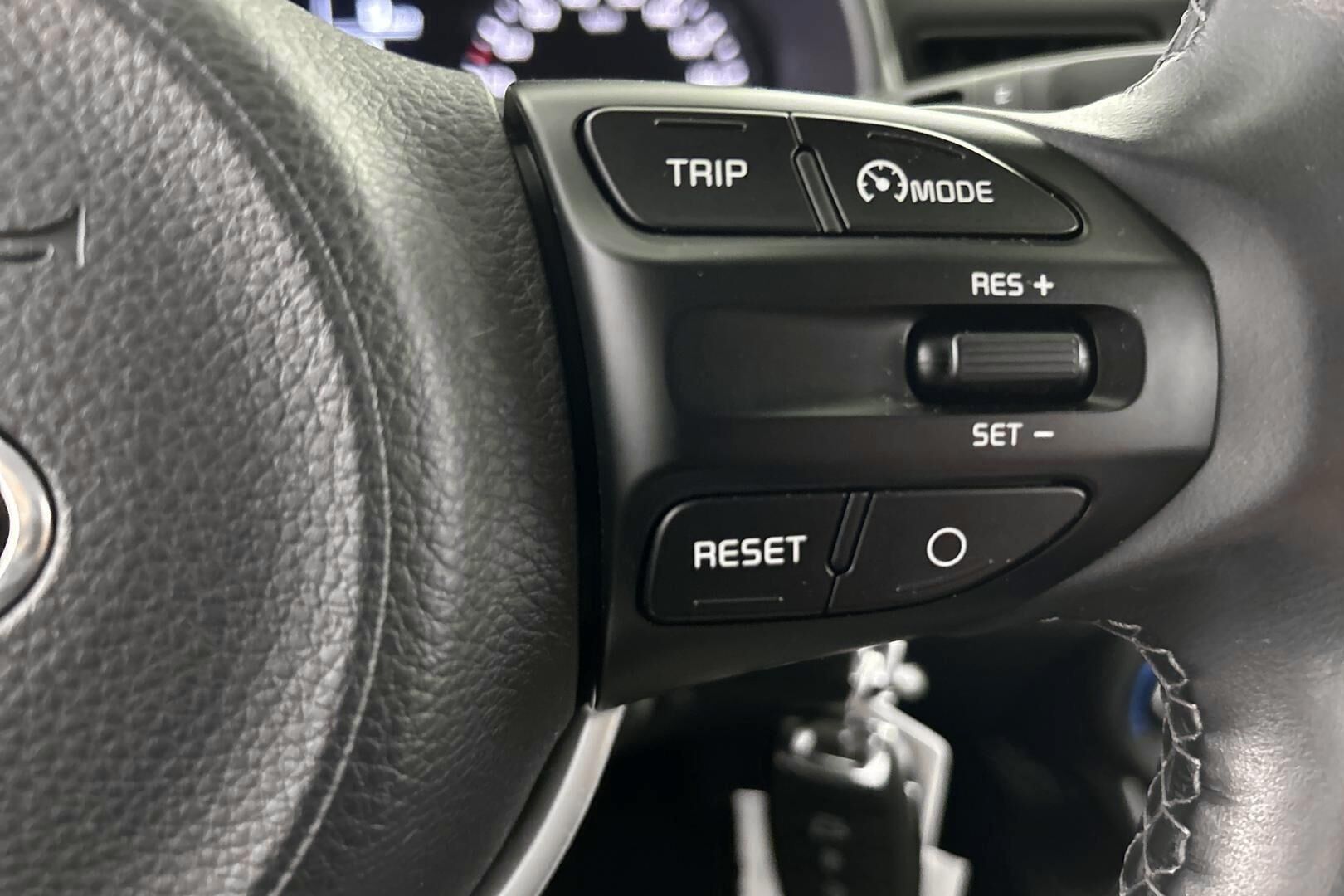 Kia Rio iso kuva 19