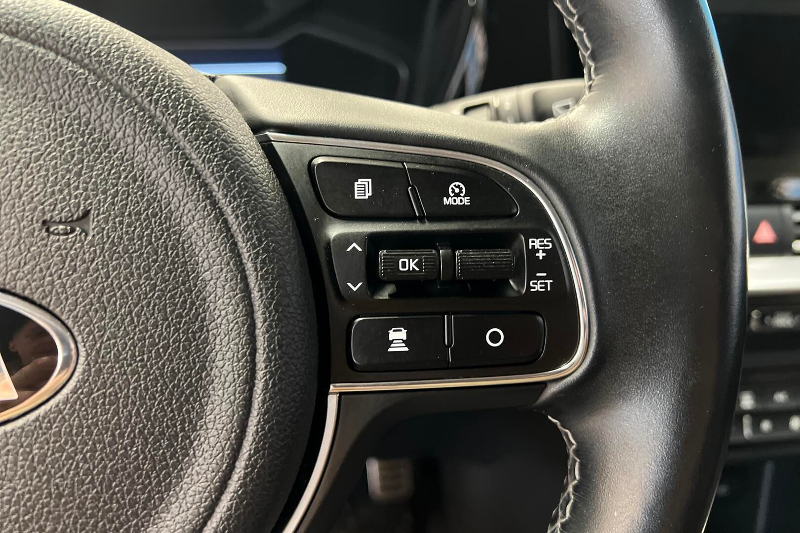 Kia Niro iso kuva 19