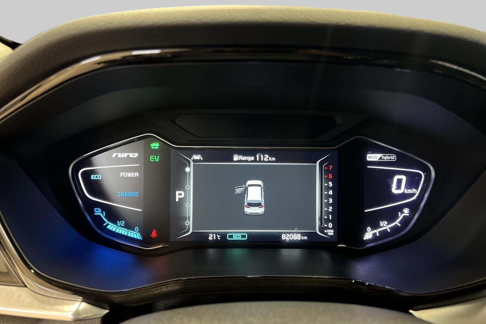 Kia Niro iso kuva 11