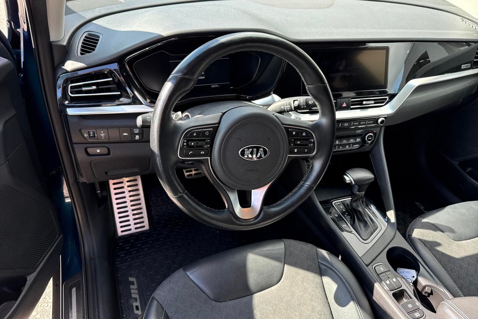 Kia Niro iso kuva 2