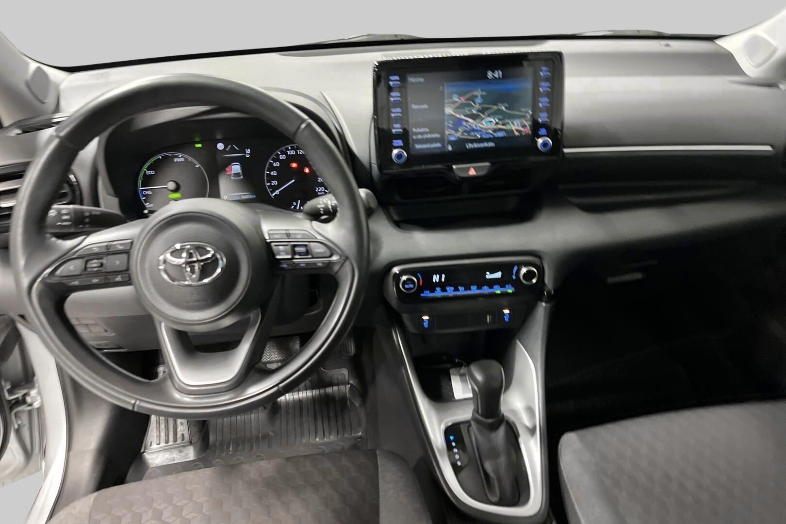 Toyota Yaris iso kuva 8