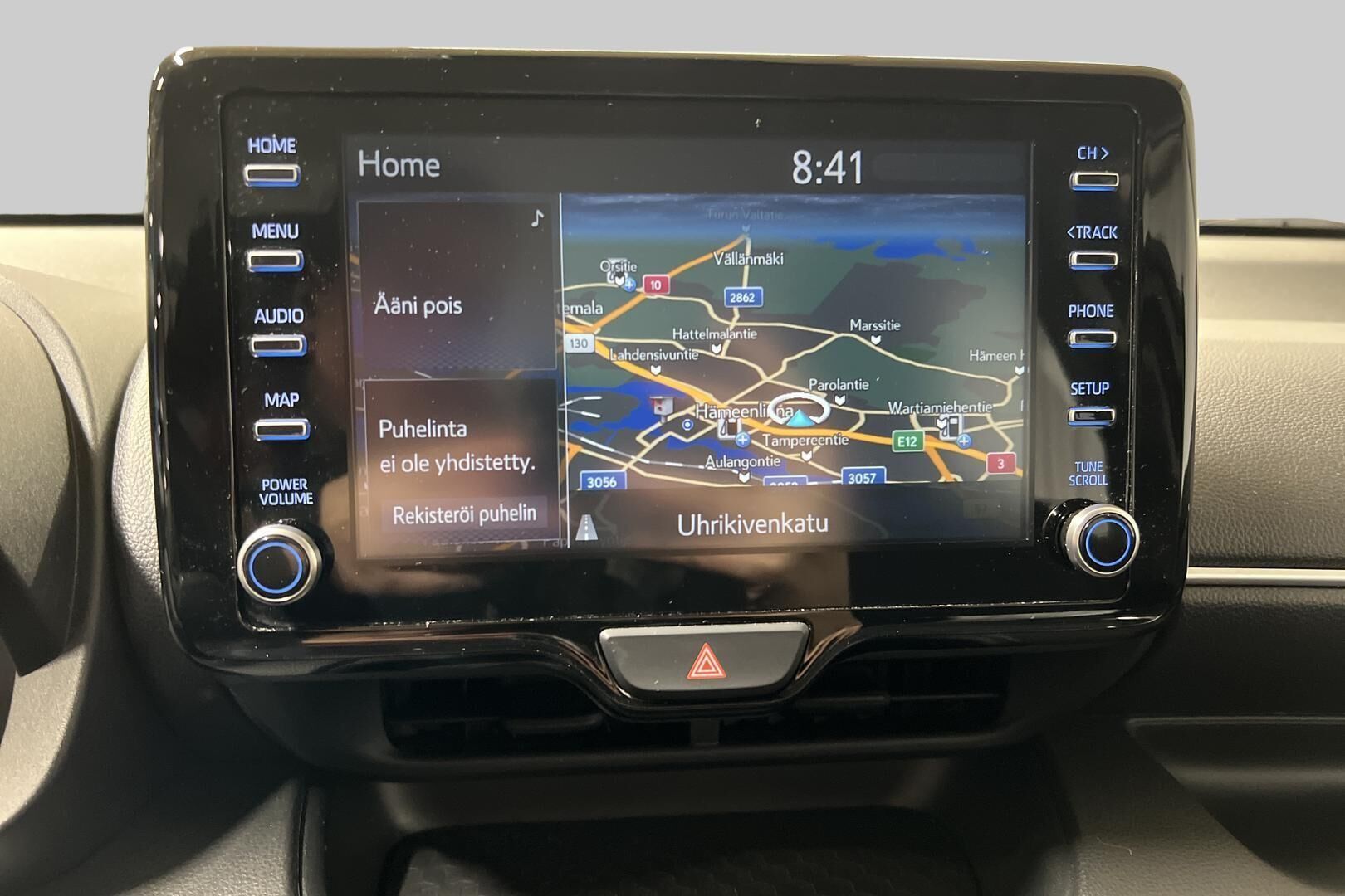 Toyota Yaris iso kuva 18