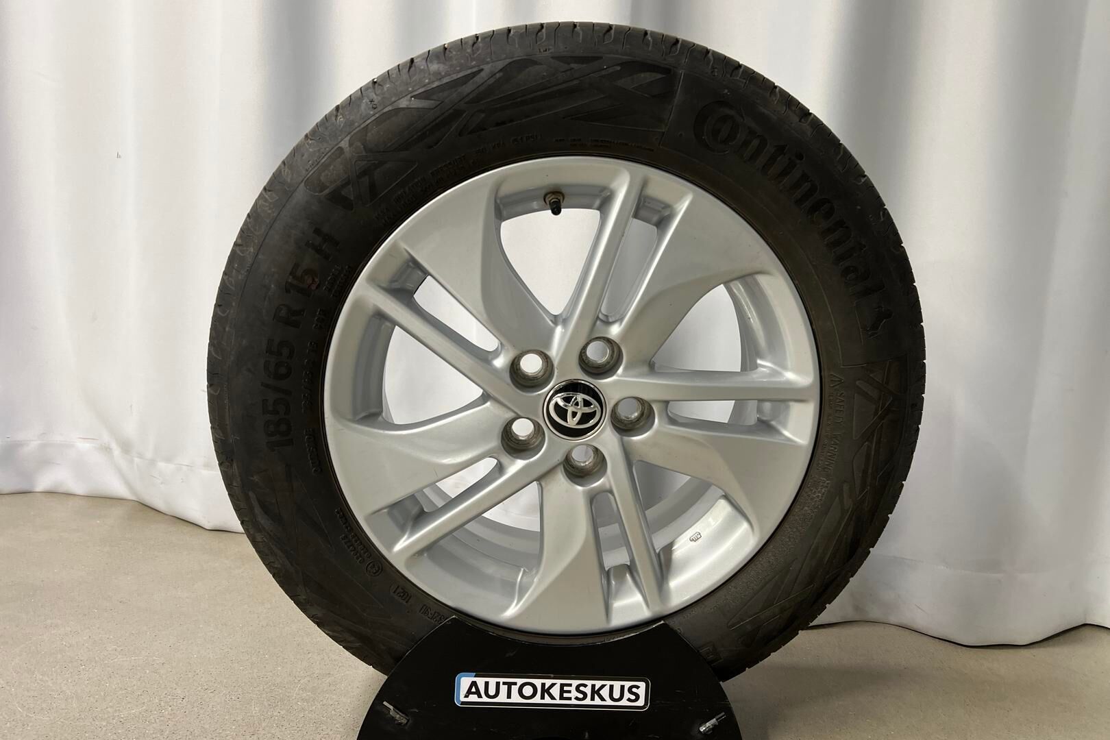 Toyota Yaris iso kuva 21