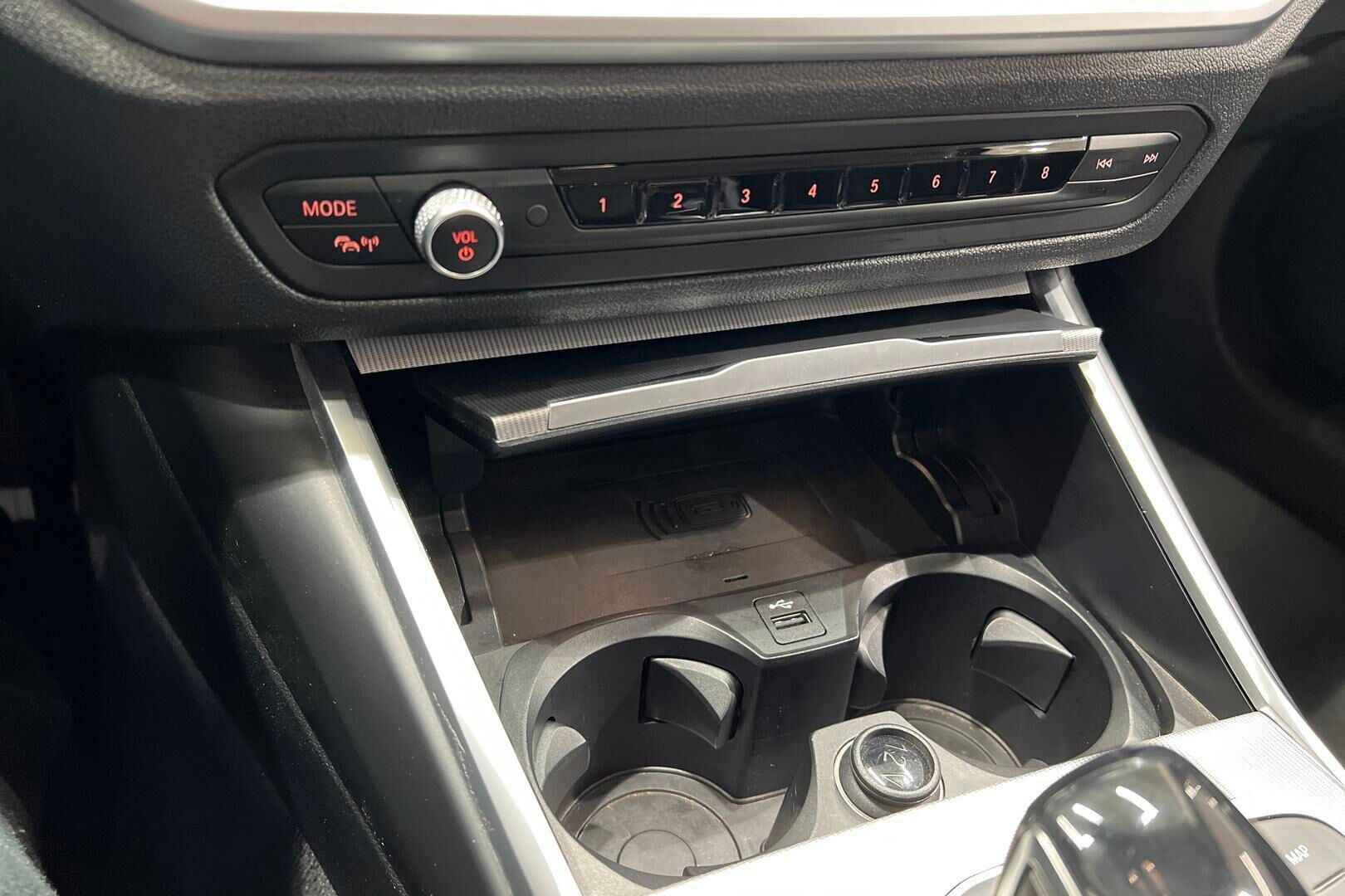 BMW 3-sarja iso kuva 20