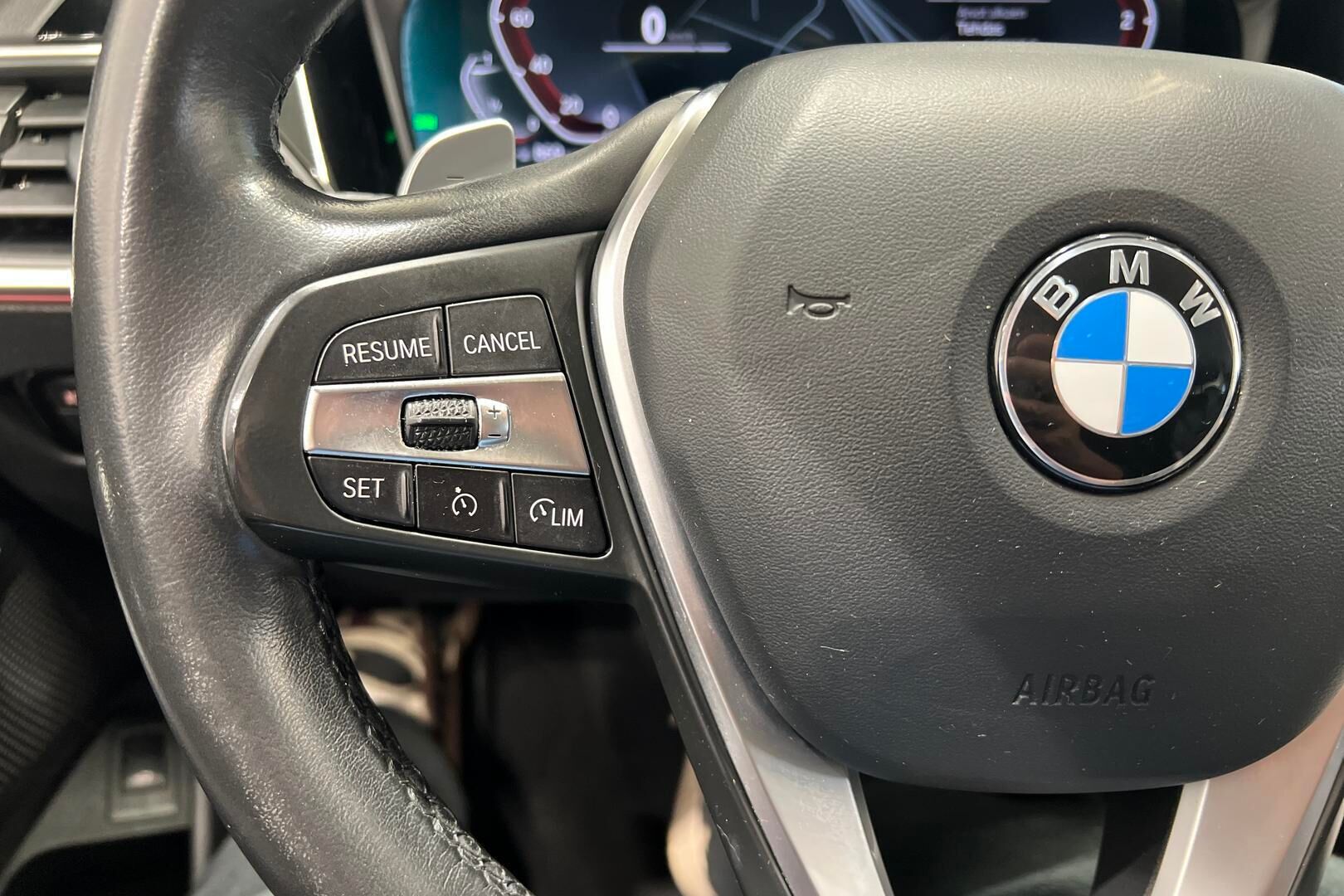 BMW 3-sarja iso kuva 25