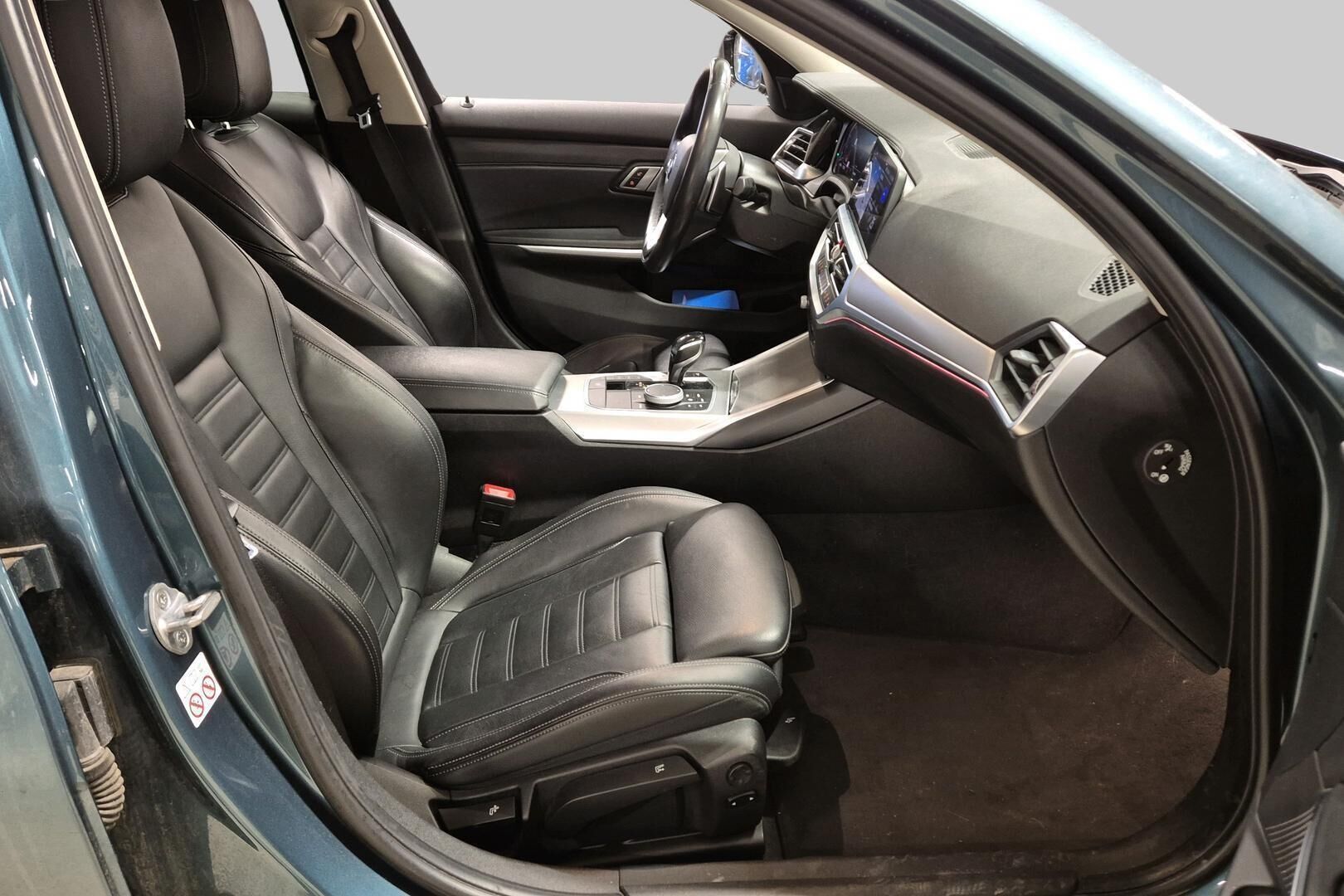 BMW 3-sarja iso kuva 5