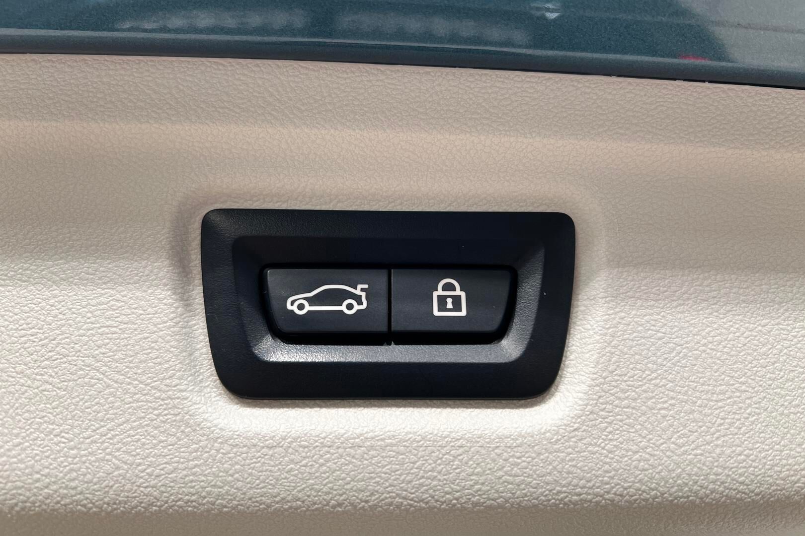 BMW 3-sarja iso kuva 32