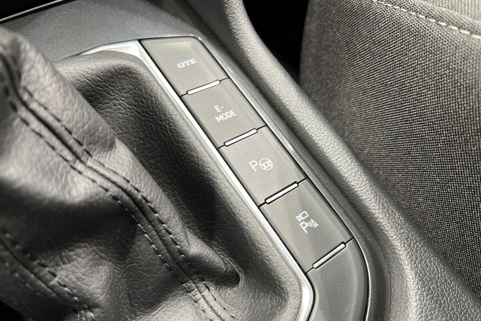 Volkswagen Tiguan iso kuva 24