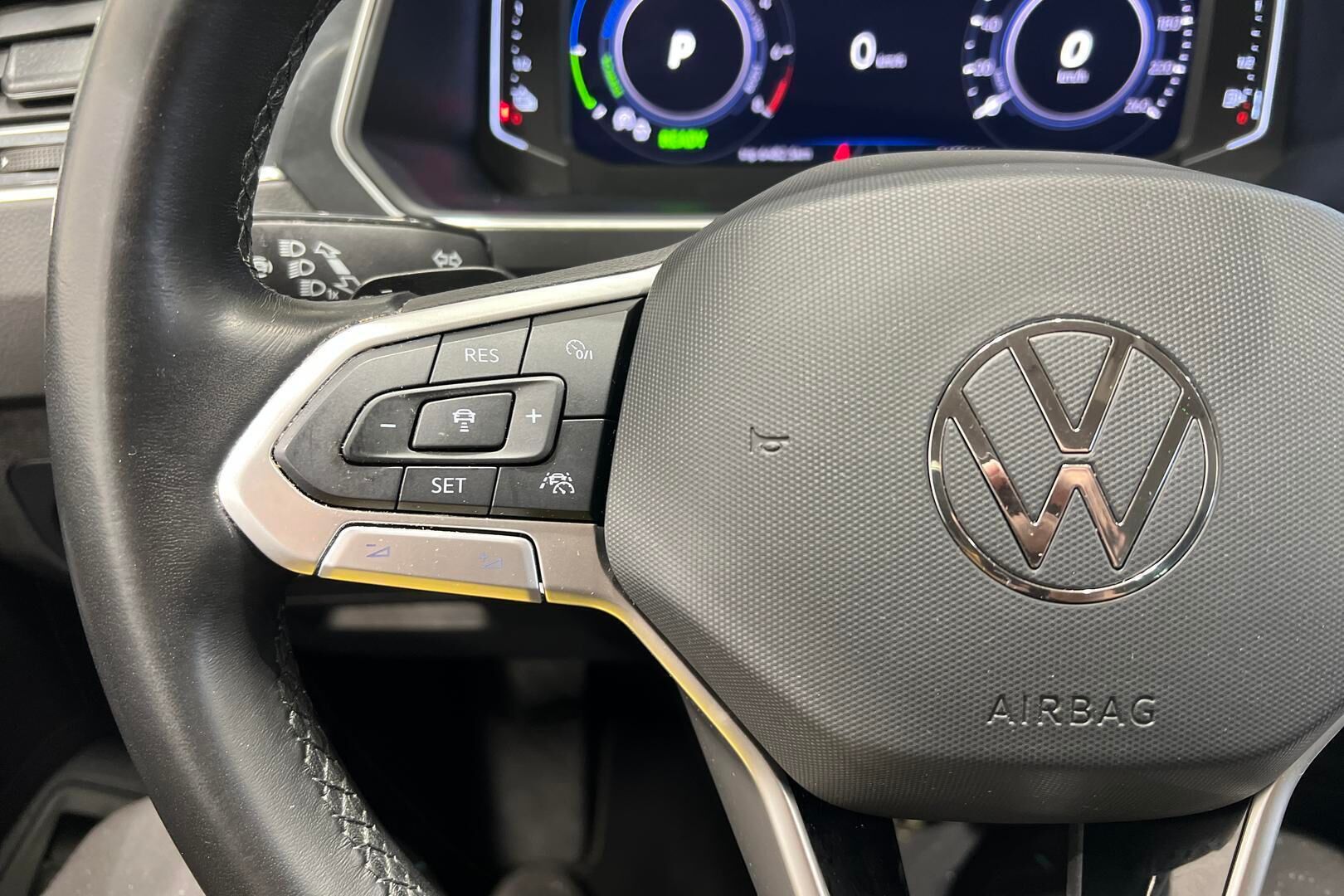 Volkswagen Tiguan iso kuva 25