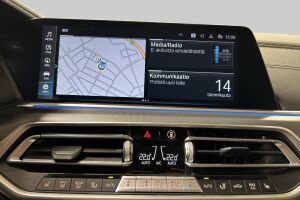 BMW X5 esikatselu 13