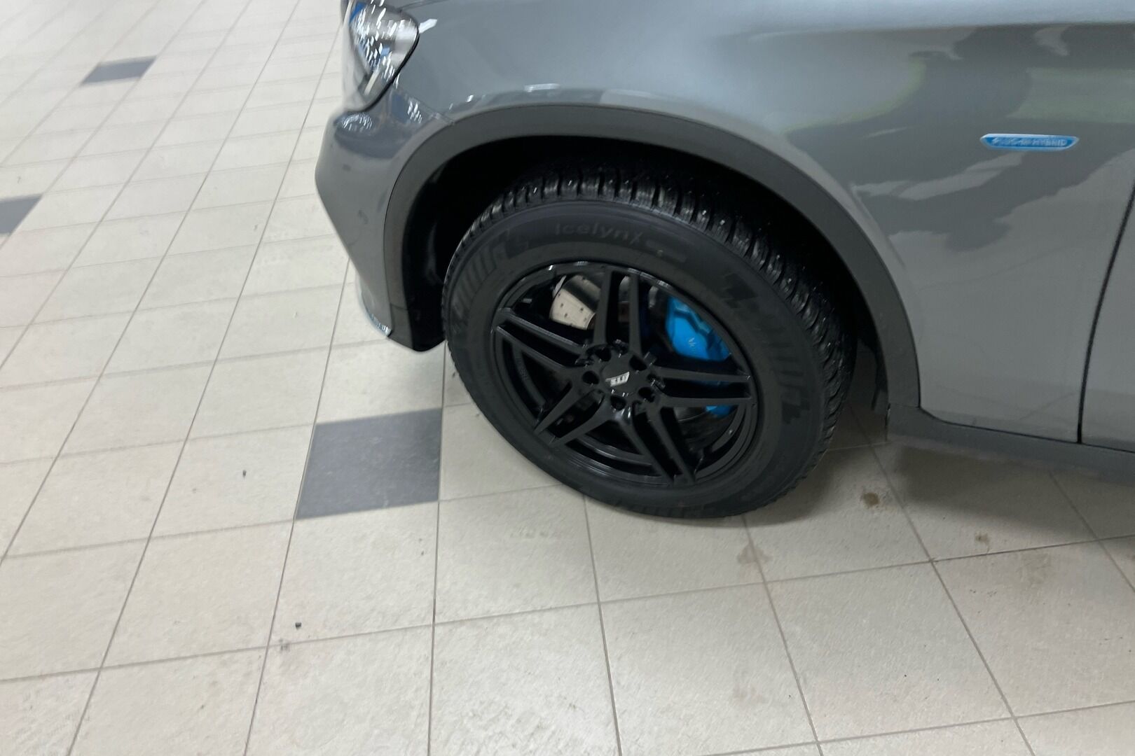 Mercedes-Benz GLC iso kuva 10