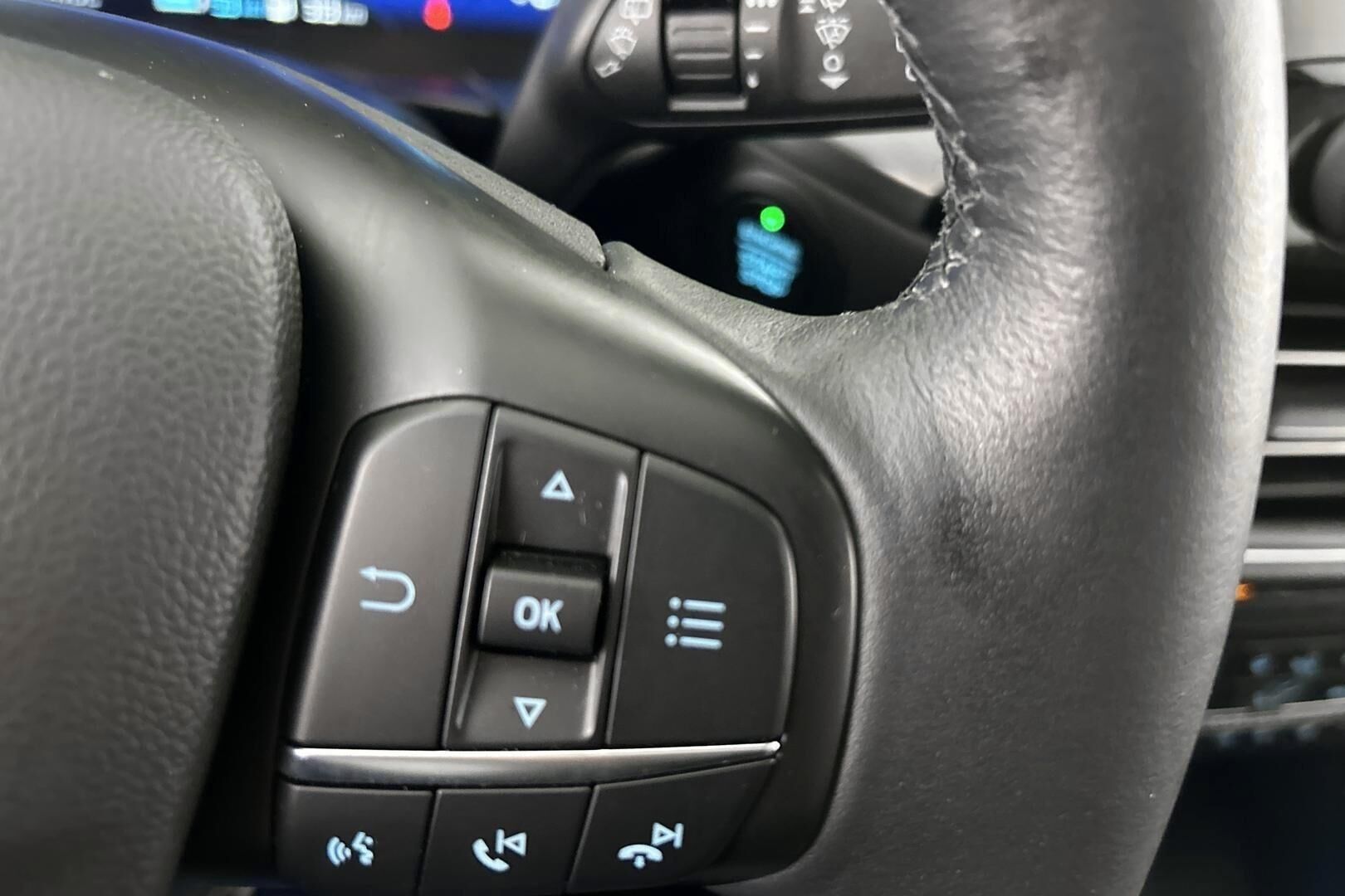 Ford Kuga iso kuva 21